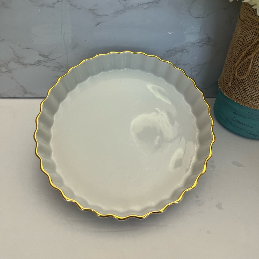 Royal Worcester 9 in. Quiche Porcelain Plate White with Gold Accent